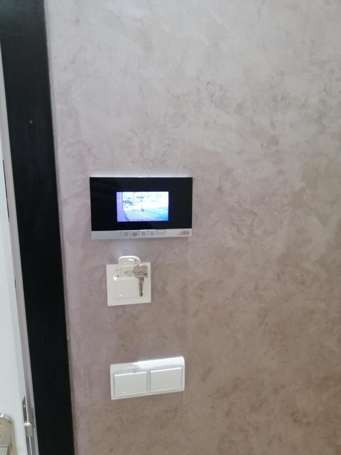פנידק Comforts Apartments 1 מראה חיצוני תמונה